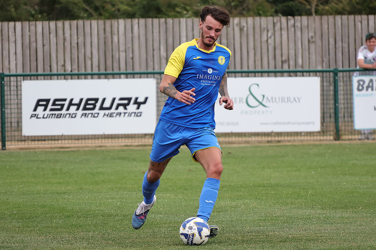 Royal Wootton Bassett Town v Abingdon United PSF 