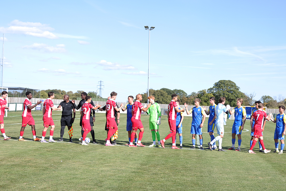 Royal Wootton Bassett Town v Corsham Town 