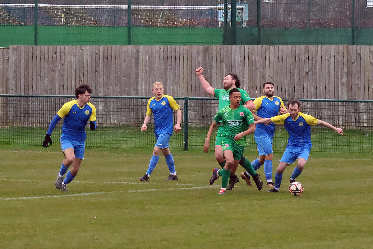Royal Wootton Bassett Town Development v Faringdon Town 