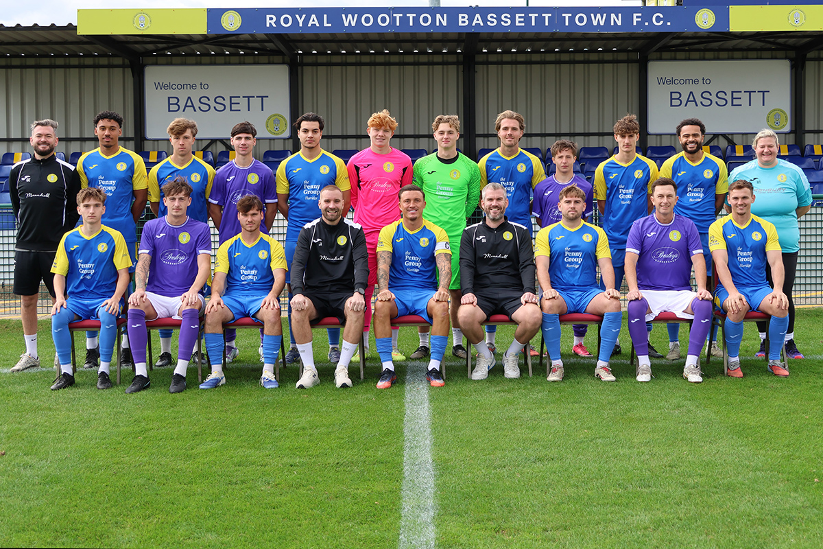 Royal Wootton Bassett Town v Hallen 
