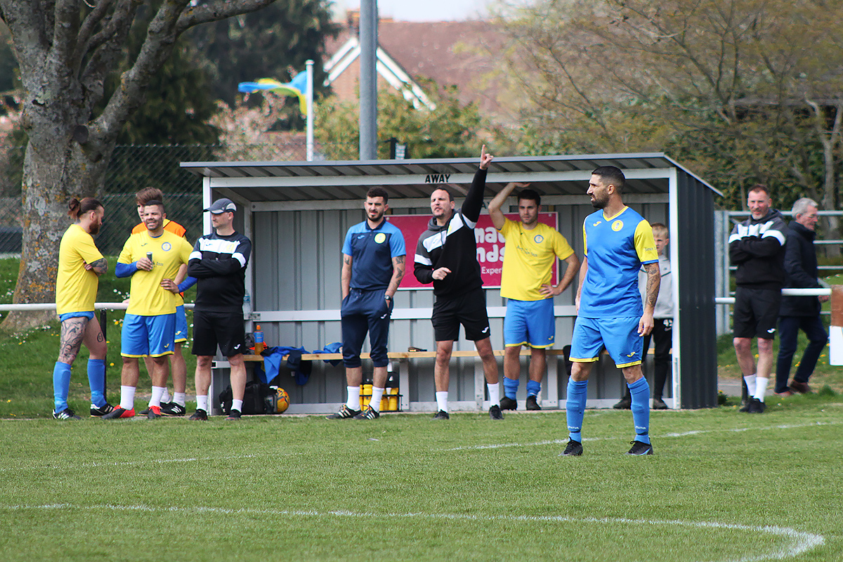 Pewsey Vale v Royal Wootton Bassett Town Development Pewsey Vale v Royal Wootton Bassett Town Development ()