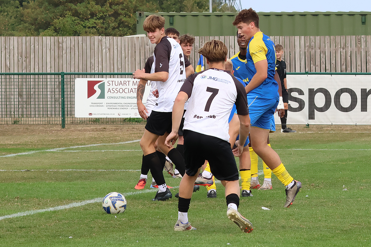 Royal Wootton Bassett Town Development v Calne Town Reserves 
