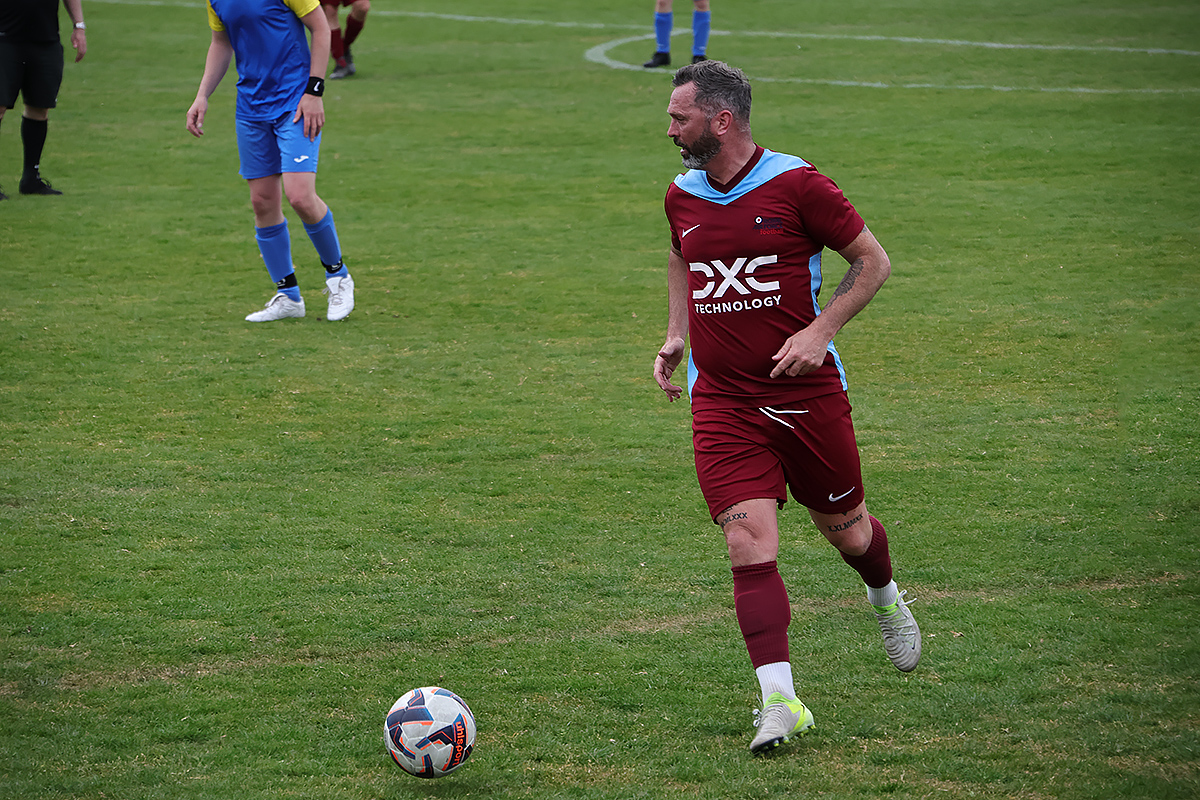 Royal Wootton Bassett Town Over 35s v RAF FA Veterans 