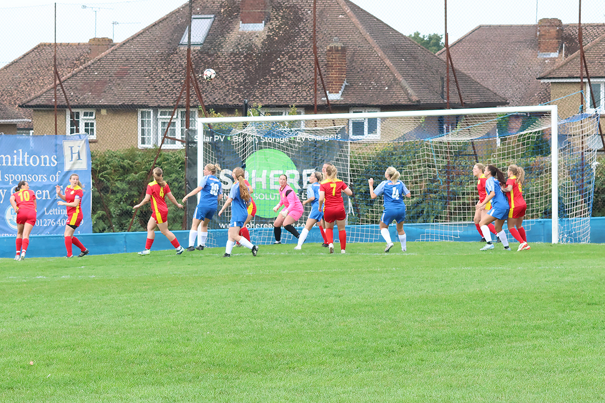 Royal Wootton Bassett Town v Frimley Green 