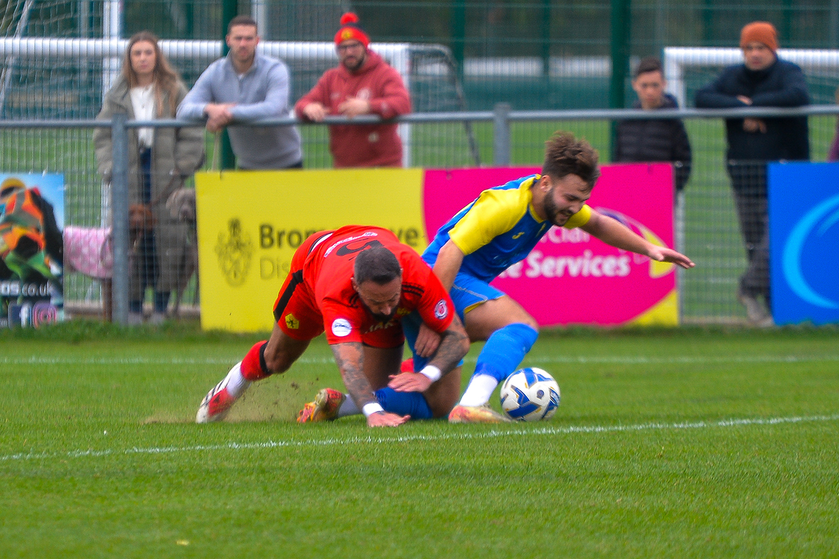 Worcester Raiders v Royal Wootton Bassett Town 