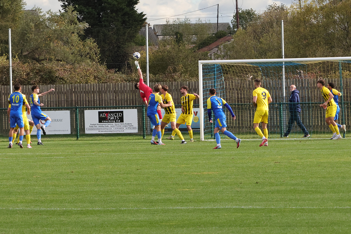 Royal Wootton Bassett Town v Hallen 