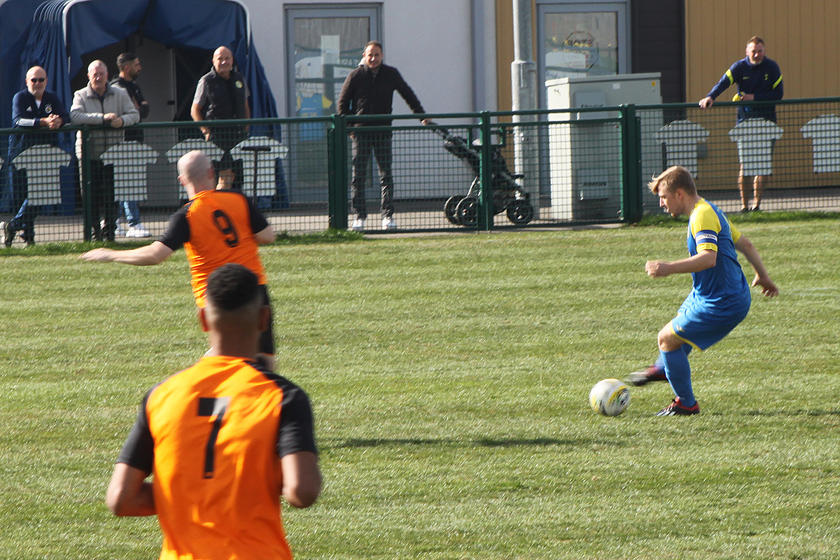Royal Wootton Bassett Town Development v Stratton Juniors 