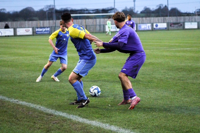 Royal Wootton Bassett Town v Pershore Town Credit: Mason Leffers.