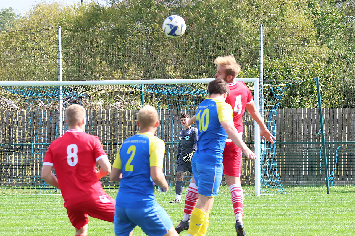 Royal Wootton Bassett Town Development v Swindon Supermarine Development 
