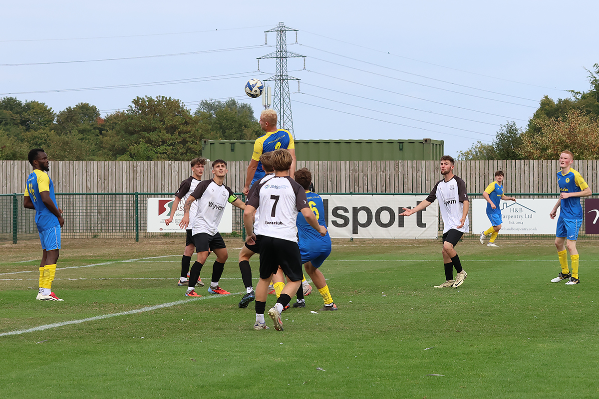 Royal Wootton Bassett Town Development v Calne Town Reserves 