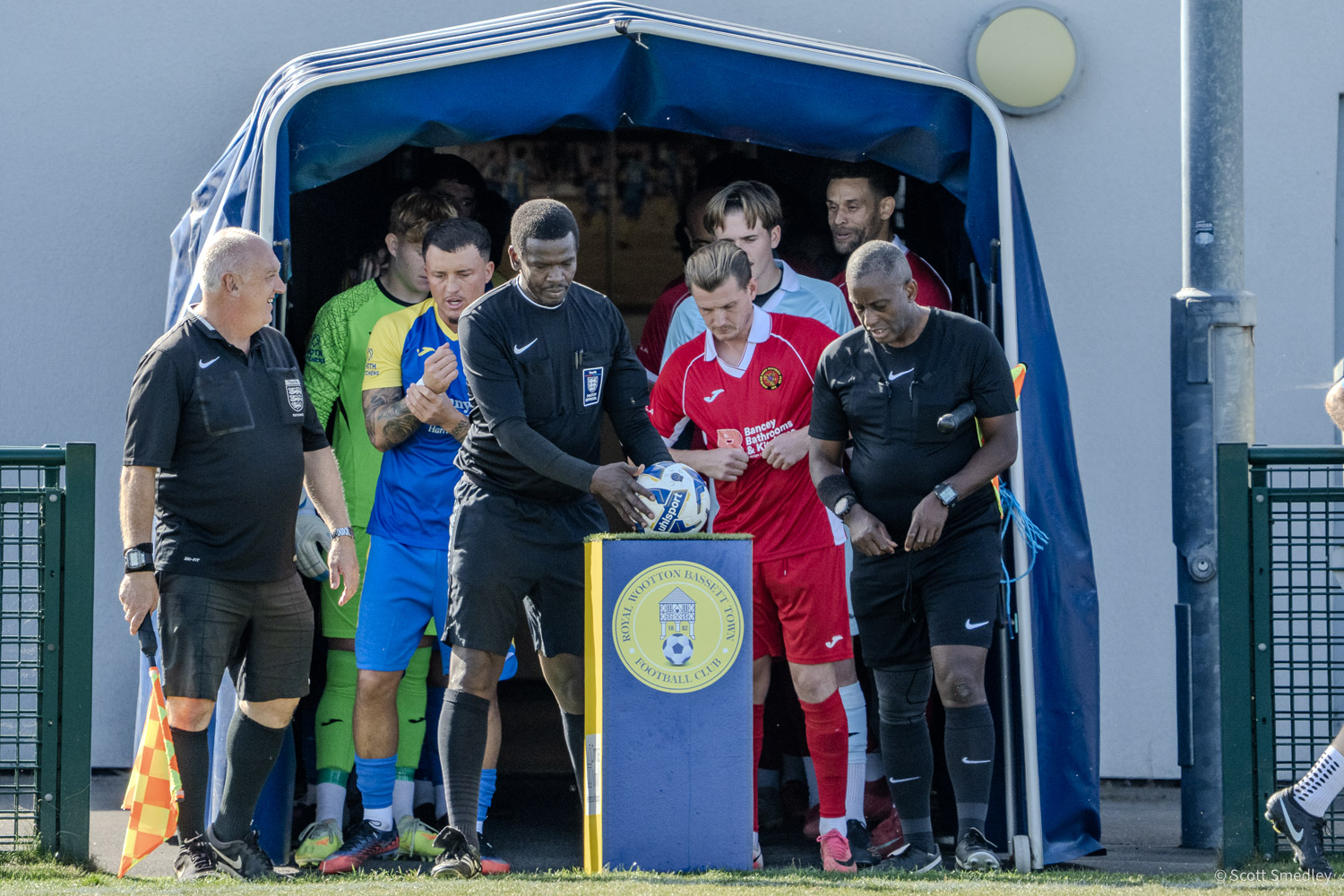Royal Wootton Bassett Town v Corsham Town Action from Men's First Team v Corsham on 26 September 2026 (Credit: Scott Smedley.)