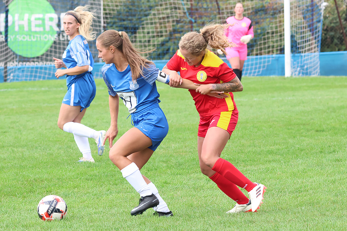 Royal Wootton Bassett Town v Frimley Green 