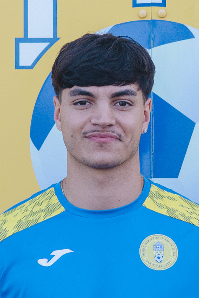 Miguel Alves Headshot