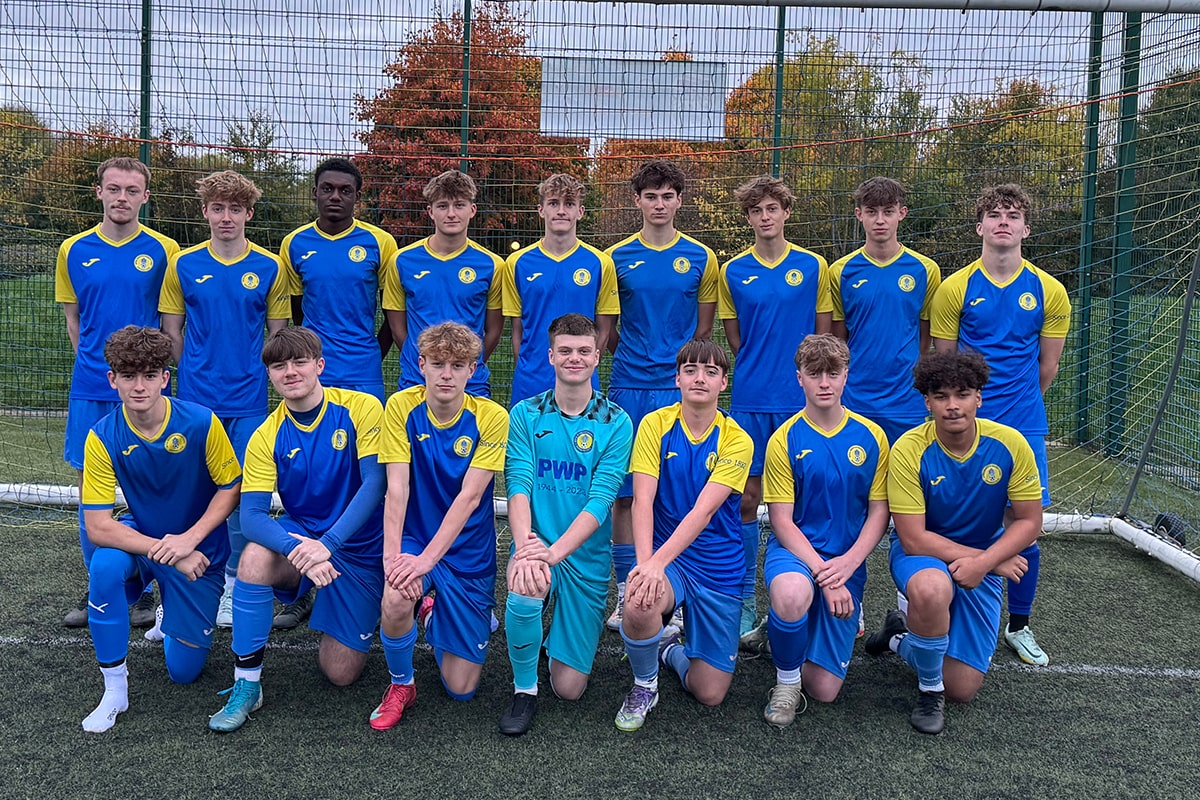 Under 18 Yellow Team Photo