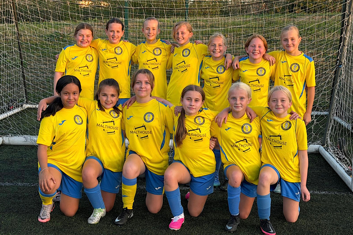 Under 12 Girls Team Photo
